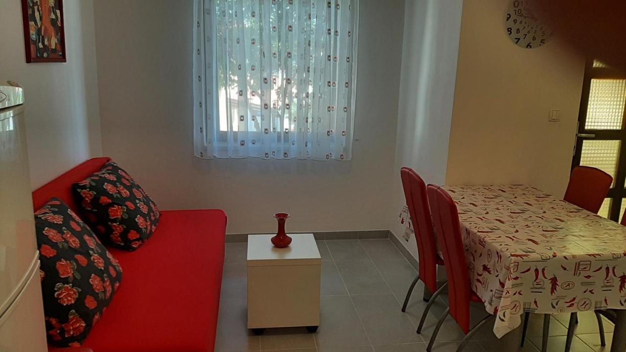 Apartmani Mw, Crveni Apartman Baska  Ngoại thất bức ảnh
