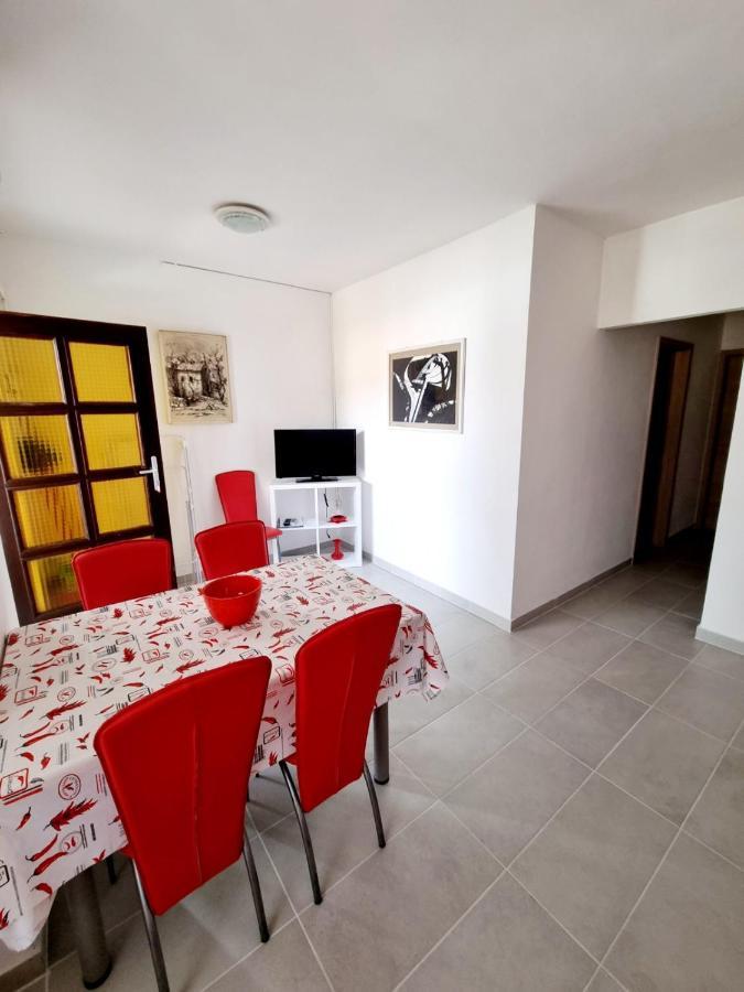 Apartmani Mw, Crveni Apartman Baska  Ngoại thất bức ảnh