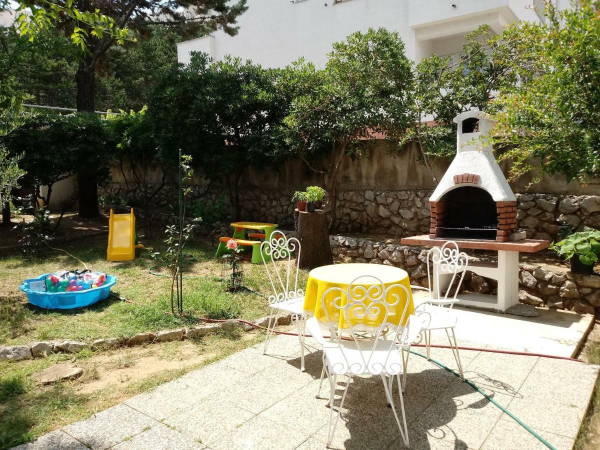Apartmani Mw, Crveni Apartman Baska  Ngoại thất bức ảnh